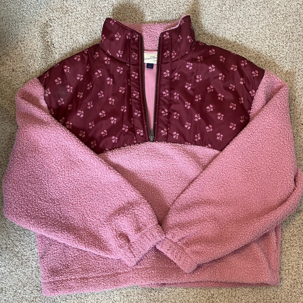 Universal Thread Pullover - image 1